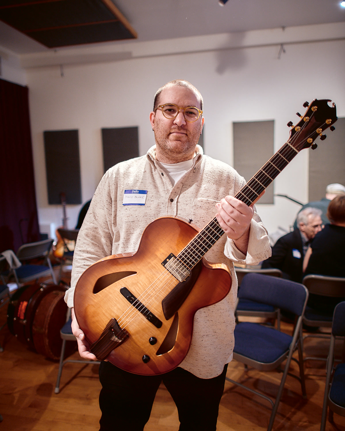 1994 D'Aquisto Centura instrument photograph
